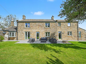 Pinfold House- click for photo gallery
